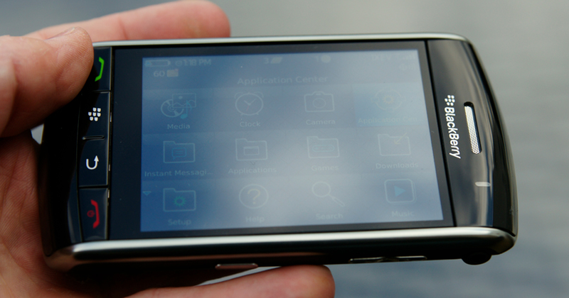 Illustration for article titled BlackBerry Storm Review (Verdict: Not Quite a Perfect Storm)